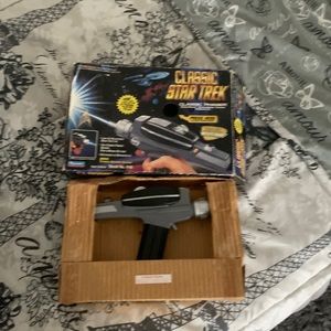 CLASSIC STAR TREK GUN